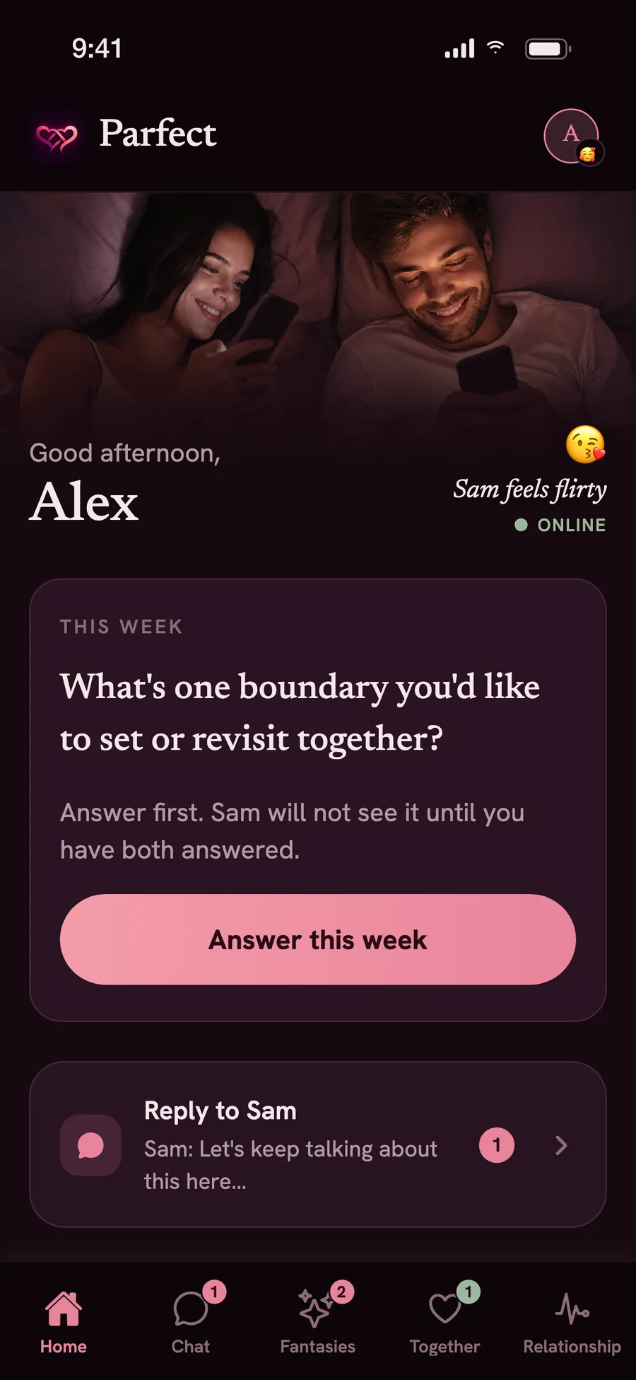 Parfect home screen showing the partner's mood, this week's check-in question, and a reply prompt